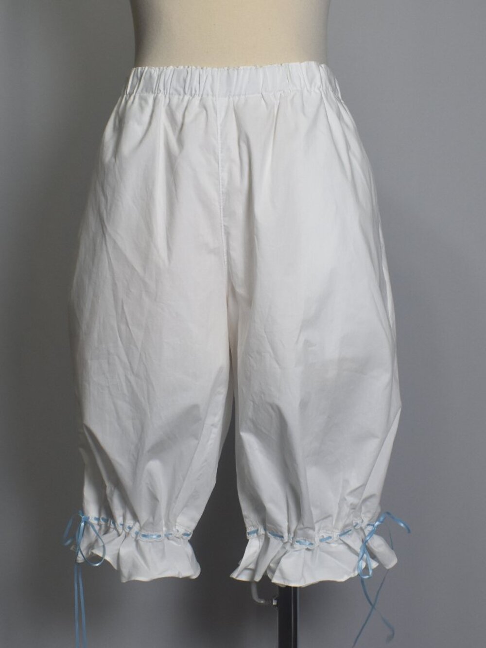 Loucia White Cotton Bloomers Ruffle Shorts Blue Ribbon Ties Size Cottagecore L